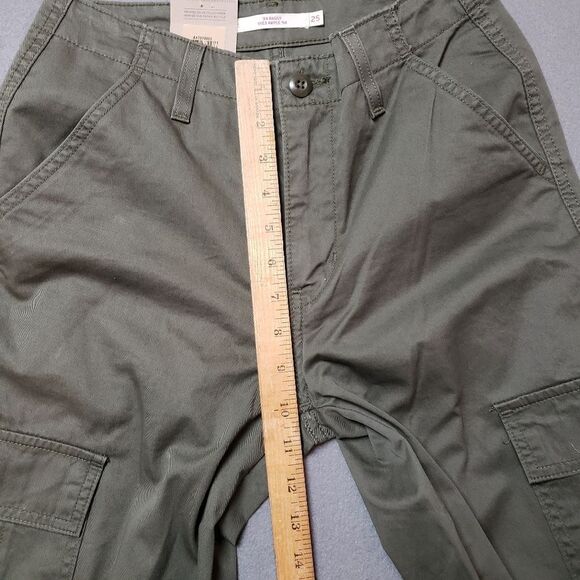 NWT Levi's Womens '94 Army green Baggy Cargo Size 25 - Picture 14 of 14